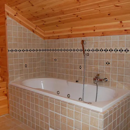 Chalet Gentianes בקתה *